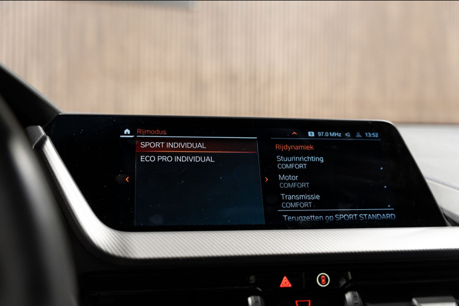 BMW 1-serie 116i M Sport LED NAVI PANO CAMERA