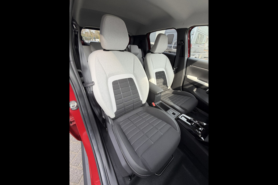 Citroën ë-C3 Max 113pk 44 kWh (Camera - LED - Automatische Airco - Navigatie - Parkeersensoren - Apple Carplay)