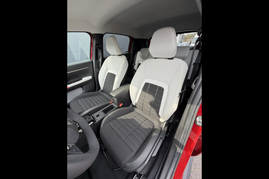 Citroën ë-C3 Max 113pk 44 kWh (Camera - LED - Automatische Airco - Navigatie - Parkeersensoren - Apple Carplay)