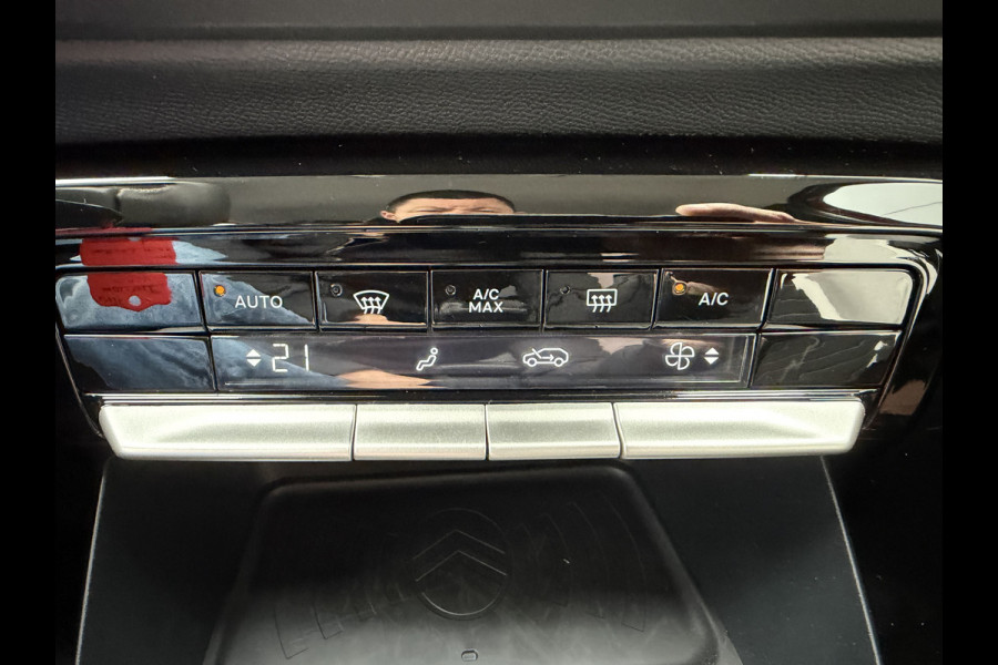 Citroën ë-C3 Max 113pk 44 kWh (Camera - LED - Automatische Airco - Navigatie - Parkeersensoren - Apple Carplay)
