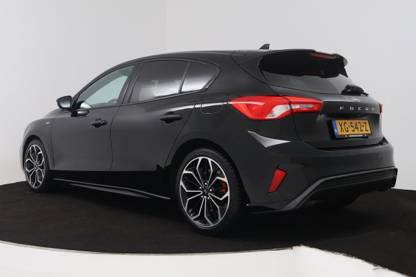 Ford Focus 1.0 EcoBoost ST Line Business (STOEL/STUUR VERWARMING, CAMERA, CRUISE ADAPTIEF, LANE-ASSIST, PARKEERSENSOREN, NAVI)