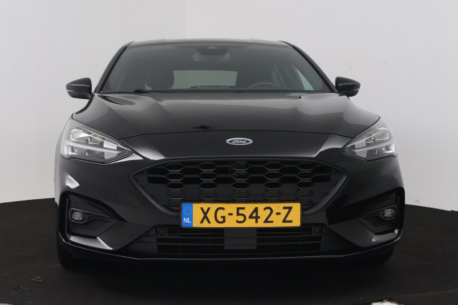 Ford Focus 1.0 EcoBoost ST Line Business (STOEL/STUUR VERWARMING, CAMERA, CRUISE ADAPTIEF, LANE-ASSIST, PARKEERSENSOREN, NAVI)