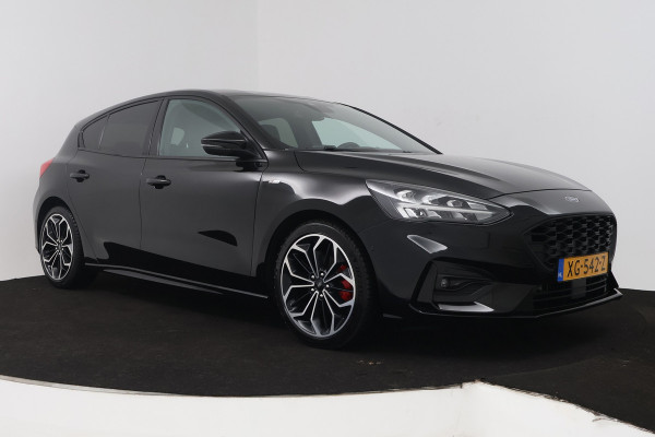 Ford Focus 1.0 EcoBoost ST Line Business (STOEL/STUUR VERWARMING, CAMERA, CRUISE ADAPTIEF, LANE-ASSIST, PARKEERSENSOREN, NAVI)