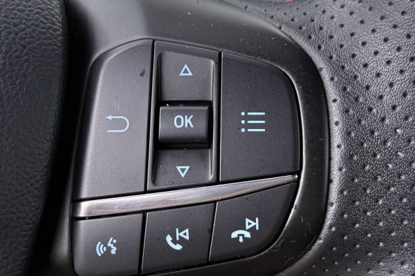 Ford Focus 1.0 EcoBoost ST Line Business (STOEL/STUUR VERWARMING, CAMERA, CRUISE ADAPTIEF, LANE-ASSIST, PARKEERSENSOREN, NAVI)