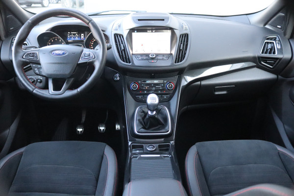 Ford Kuga 1.5 EcoB. 150PK ST Line X Pano-dak/Winter-pack/Camera/Navigatie/Parkeerhulp/Carplay-android