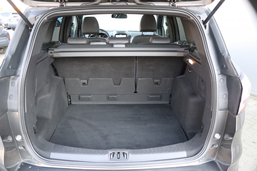 Ford Kuga 1.5 EcoB. 150PK ST Line X Pano-dak/Winter-pack/Camera/Navigatie/Parkeerhulp/Carplay-android