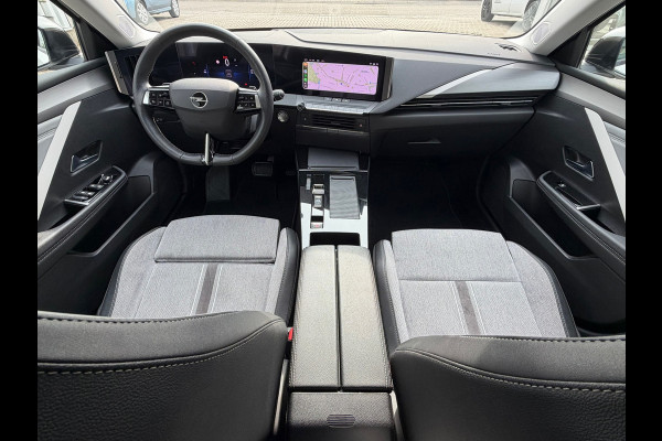 Opel Astra 1.2 Elegance Automaat 130 Pk / Navi Carplay / Climate / Camera / Cruise / Lichtmetaal.