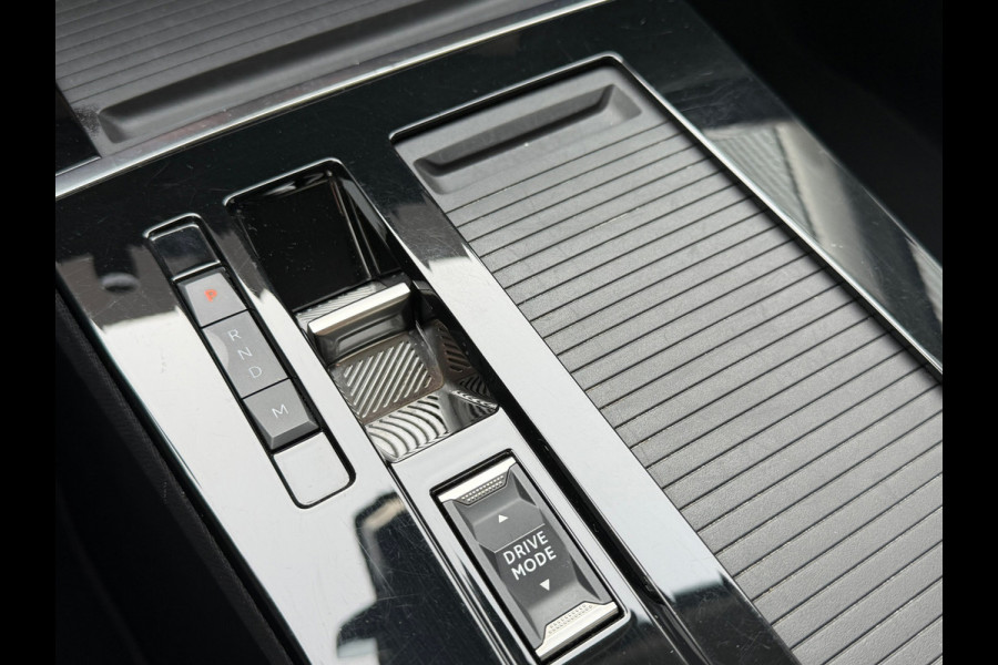 Opel Astra 1.2 Elegance Automaat 130 Pk / Navi Carplay / Climate / Camera / Cruise / Lichtmetaal.