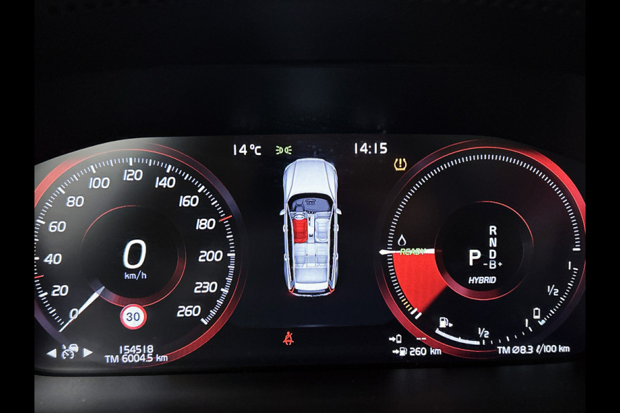 Volvo V60 2.0 T8 Hybride AWD R-Design / Trekhaak / Panoramadak / Leder / Navigatie / Adap. Cruise / Pdc.V+A / Apk 10-2027