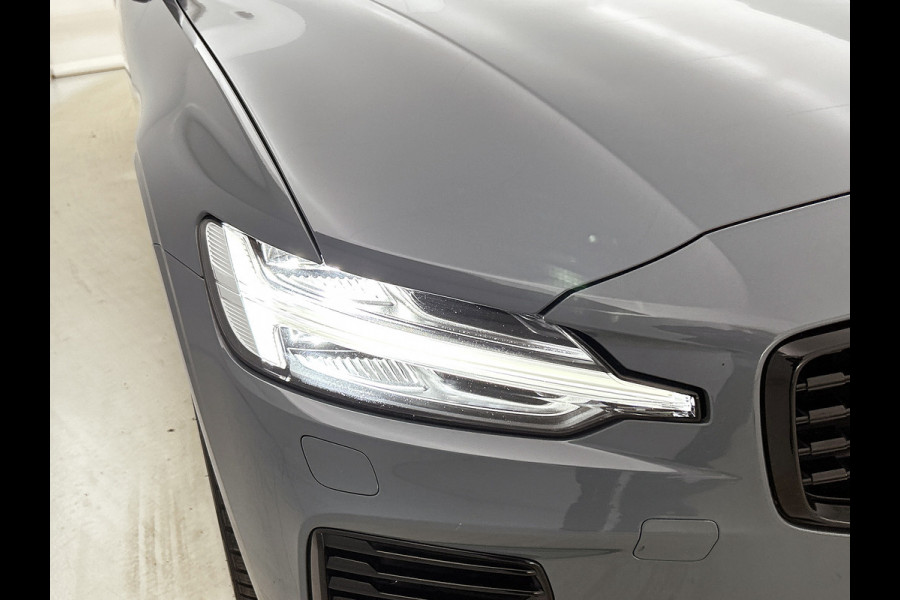 Volvo V60 2.0 T8 Hybride AWD R-Design / Trekhaak / Panoramadak / Leder / Navigatie / Adap. Cruise / Pdc.V+A / Apk 10-2027