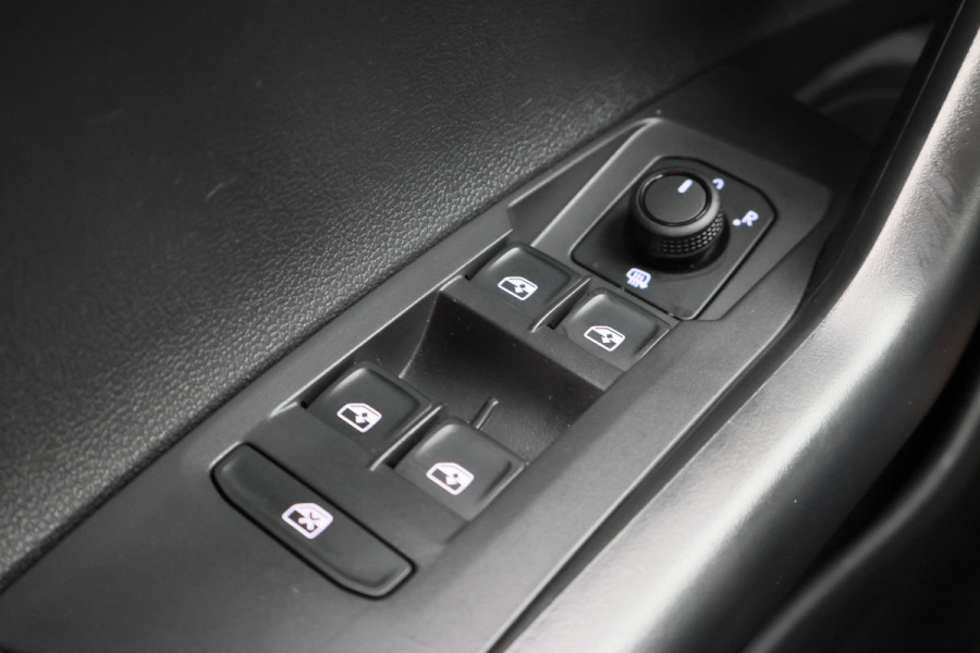 Volkswagen Polo 1.0 TSI Life Virtual Cockpit, ACC, Apple Carplay, LED, PDC, 15"