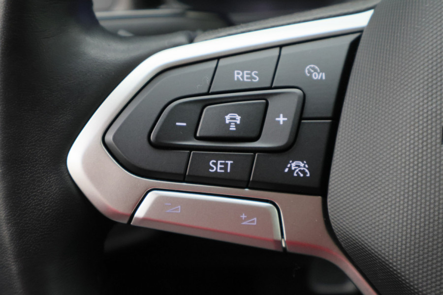 Volkswagen Polo 1.0 TSI Life Virtual Cockpit, ACC, Apple Carplay, LED, PDC, 15"