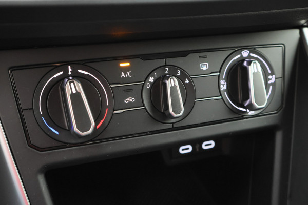 Volkswagen Polo 1.0 TSI Life Virtual Cockpit, ACC, Apple Carplay, LED, PDC, 15"