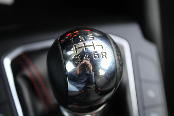 Ford Focus 1.0 EcoBoost Hybrid ST Line X Business Full options | Winter Pack