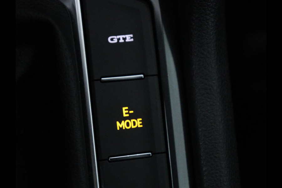 Volkswagen Tiguan 1.4 TSI eHybrid Comfortline | SOH 87% | Panoramadak | Camera | Carplay | Adaptive cruise | Keyless | Navigatie | Full LED | Climate control | Virtual Cockpit | Sfeerverlichting | PHEV | Plug In