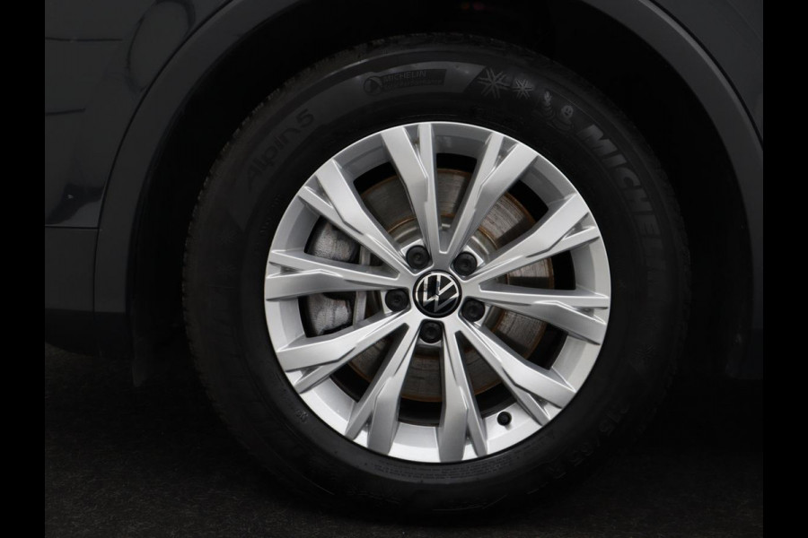 Volkswagen Tiguan 1.4 TSI eHybrid Comfortline | SOH 87% | Panoramadak | Camera | Carplay | Adaptive cruise | Keyless | Navigatie | Full LED | Climate control | Virtual Cockpit | Sfeerverlichting | PHEV | Plug In