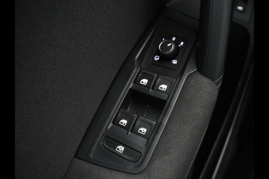 Volkswagen Tiguan 1.4 TSI eHybrid Comfortline | SOH 87% | Panoramadak | Camera | Carplay | Adaptive cruise | Keyless | Navigatie | Full LED | Climate control | Virtual Cockpit | Sfeerverlichting | PHEV | Plug In