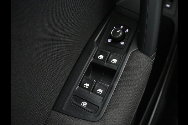 Volkswagen Tiguan 1.4 TSI eHybrid Comfortline | SOH 87% | Panoramadak | Camera | Carplay | Adaptive cruise | Keyless | Navigatie | Full LED | Climate control | Virtual Cockpit | Sfeerverlichting | PHEV | Plug In