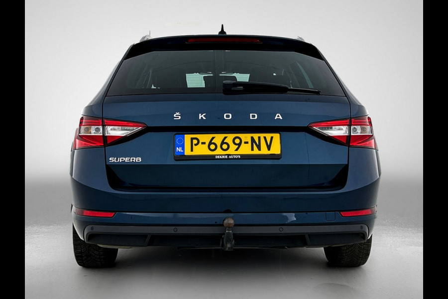 Škoda Superb Combi 1.5 TSI 6 Versn. ACT / Business Edition / Trekhaak / Pdc./ Airco-ecc./ Xenon / Navigatie / Radio multimedia / Apk 05-2026