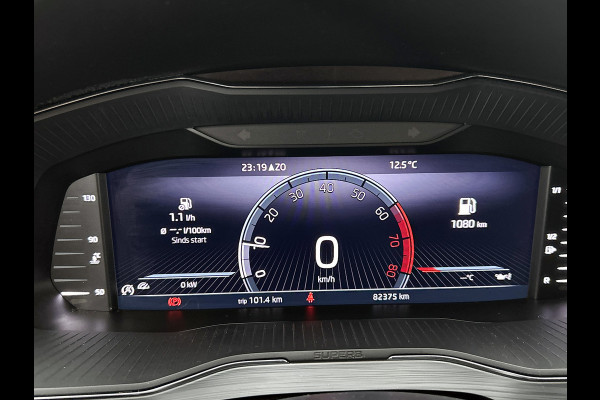 Škoda Superb Combi 1.5 TSI 6 Versn. ACT / Business Edition / Trekhaak / Pdc./ Airco-ecc./ Xenon / Navigatie / Radio multimedia / Apk 05-2026