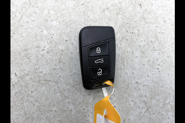 Škoda Superb Combi 1.5 TSI 6 Versn. ACT / Business Edition / Trekhaak / Pdc./ Airco-ecc./ Xenon / Navigatie / Radio multimedia / Apk 05-2026