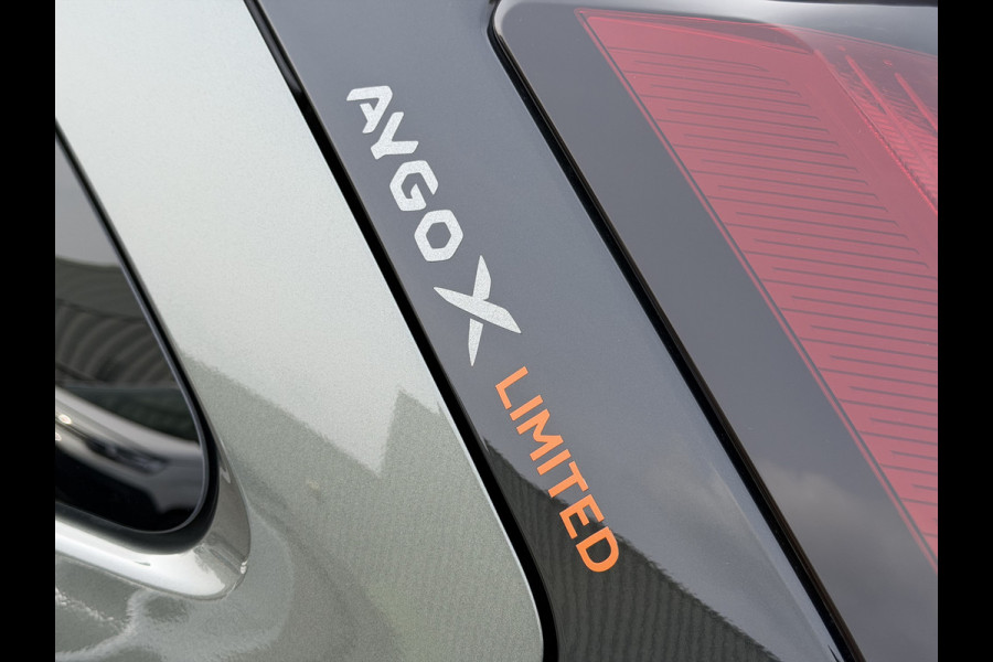 Toyota Aygo X 1.0 VVT-i MT Limited (Camera - Automatische Airco - Stoelverwarming - Keyless Entry - LED - Parkeersensoren V+A - Navigatie - Ad