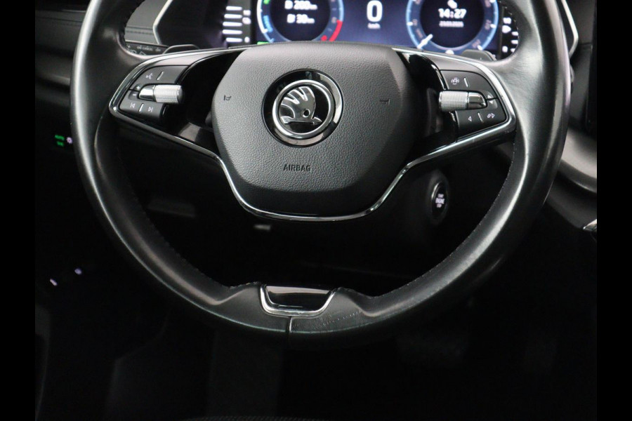 Škoda Octavia 1.4 TSI iV PHEV Business Edition | SOH 92% | Stoelverwarming | Carplay | Navigatie | Parkeerhulp | Digital Cockpit | Chrome pakket | Full LED | Climate control | Bluetooth | Cruise control | Plug In