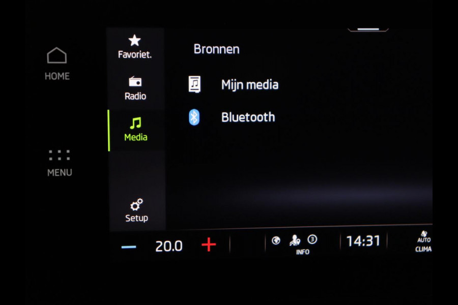 Škoda Octavia 1.4 TSI iV PHEV Business Edition | SOH 92% | Stoelverwarming | Carplay | Navigatie | Parkeerhulp | Digital Cockpit | Chrome pakket | Full LED | Climate control | Bluetooth | Cruise control | Plug In