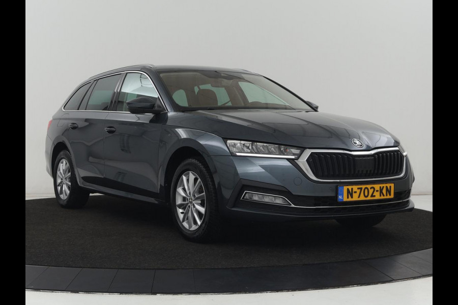 Škoda Octavia 1.4 TSI iV PHEV Business Edition | SOH 92% | Stoelverwarming | Carplay | Navigatie | Parkeerhulp | Digital Cockpit | Chrome pakket | Full LED | Climate control | Bluetooth | Cruise control | Plug In