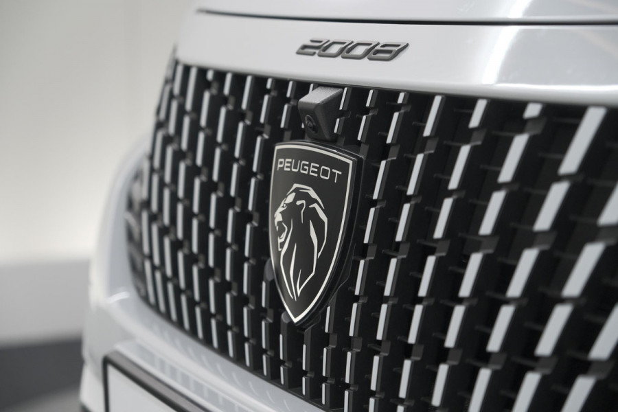 Peugeot 2008 1.2 Hybrid 145 Allure | 360 Camera | Adaptieve Cruise Control | Dodehoekdetectie | Apple Carplay