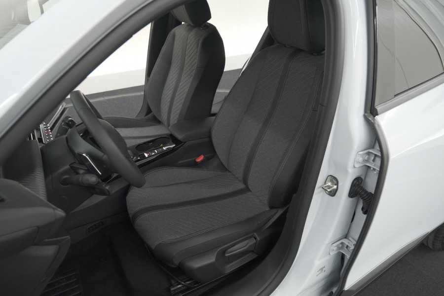 Peugeot 2008 1.2 Hybrid 145 Allure | 360 Camera | Adaptieve Cruise Control | Dodehoekdetectie | Apple Carplay