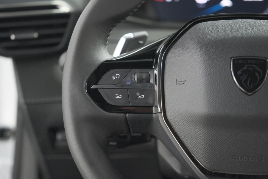 Peugeot 2008 1.2 Hybrid 145 Allure | 360 Camera | Adaptieve Cruise Control | Dodehoekdetectie | Apple Carplay