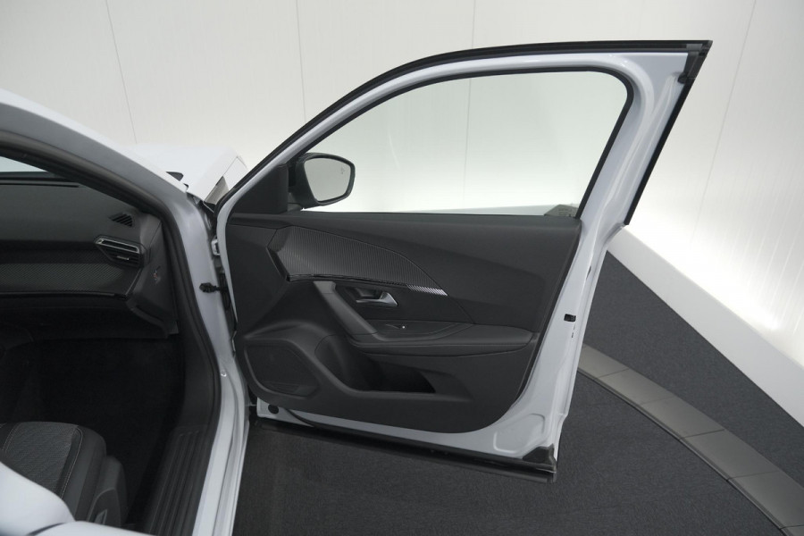 Peugeot 2008 1.2 Hybrid 145 Allure | 360 Camera | Adaptieve Cruise Control | Dodehoekdetectie | Apple Carplay