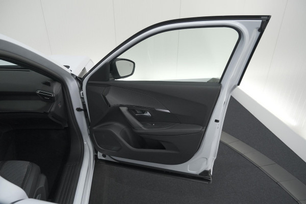 Peugeot 2008 1.2 Hybrid 145 Allure | 360 Camera | Adaptieve Cruise Control | Dodehoekdetectie | Apple Carplay