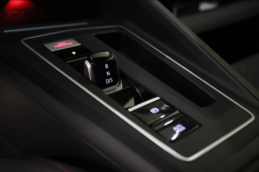 Volkswagen Golf 2.0 TSI GTI CLUBSPORT BLACKSTYLE /PANO/HK/HUD/CARPLAY/IQ/VOLL