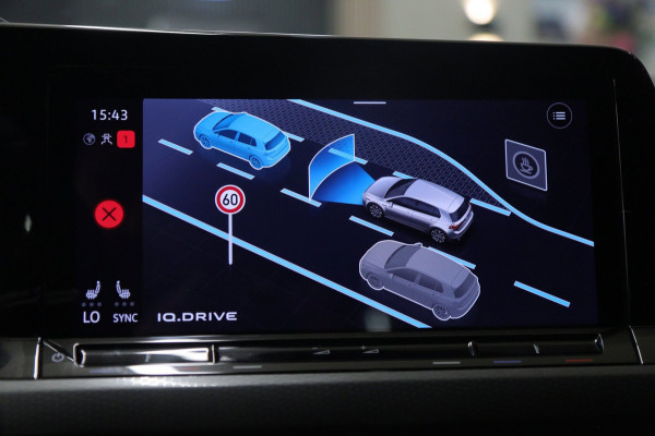 Volkswagen Golf 2.0 TSI GTI CLUBSPORT BLACKSTYLE /PANO/HK/HUD/CARPLAY/IQ/VOLL