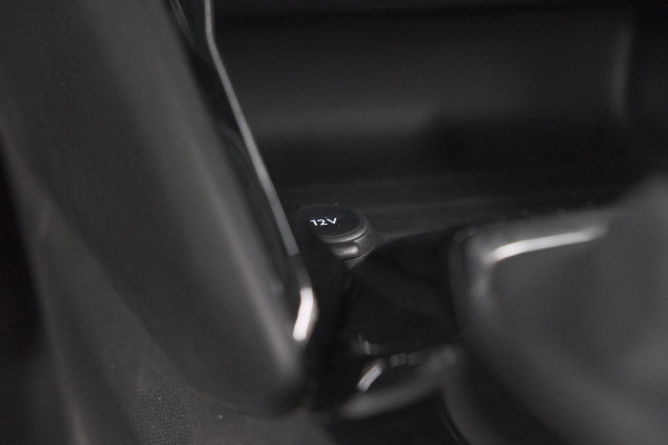 Peugeot 208 PureTech 100 Allure | Parkeersensoren | Apple Carplay | Stoelverwarming