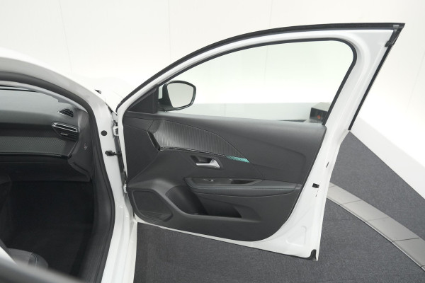 Peugeot 208 PureTech 100 Allure | Parkeersensoren | Apple Carplay | Stoelverwarming