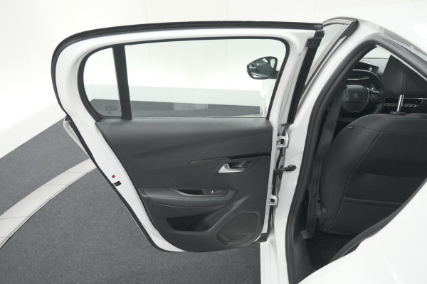 Peugeot 208 PureTech 100 Allure | Parkeersensoren | Apple Carplay | Stoelverwarming