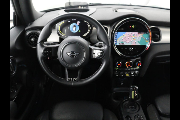 MINI Mini Electric Yours 33kWh | SOH 100% | Panoramadak | Leder | Stoelverwarming | Camera | Warmtepomp | Keyless | Head-Up | Carplay | Navigatie | Full LED | Park Assist