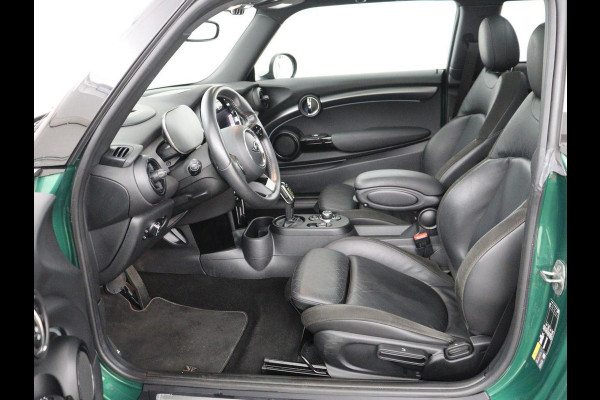 MINI Mini Electric Yours 33kWh | SOH 100% | Panoramadak | Leder | Stoelverwarming | Camera | Warmtepomp | Keyless | Head-Up | Carplay | Navigatie | Full LED | Park Assist