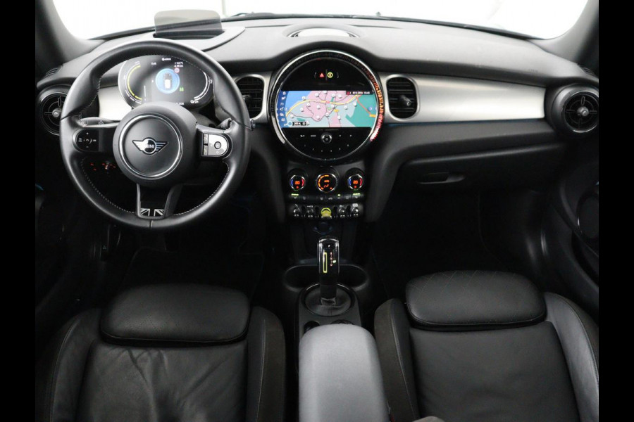 MINI Mini Electric Yours 33kWh | SOH 100% | Panoramadak | Leder | Stoelverwarming | Camera | Warmtepomp | Keyless | Head-Up | Carplay | Navigatie | Full LED | Park Assist