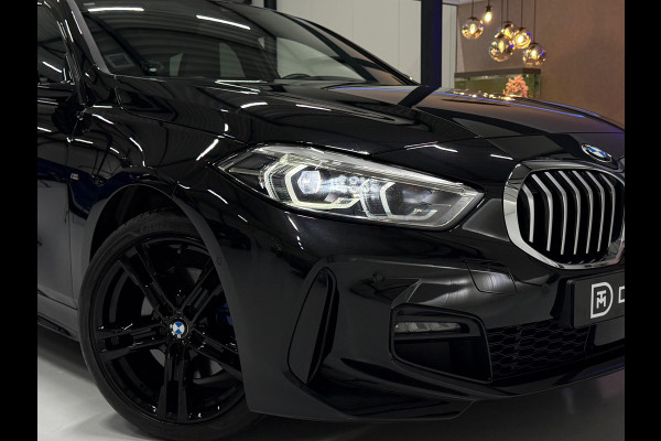 BMW 1-serie M Sport | Pano | 19" | Elek. Klep | ACC | Leder | Stoelverw.