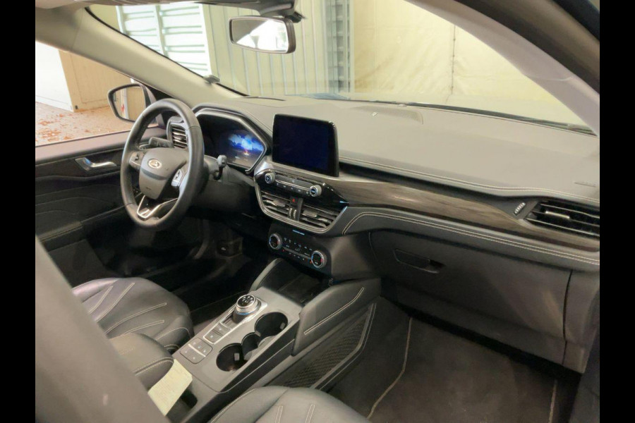 Ford Kuga 2.5 PHEV Vignale 225pk | Wegklapbare trekhaak | Panoramadak | Head up Display | Adaptive cruise control | Dodehoeksensoren | Lederen bekleding