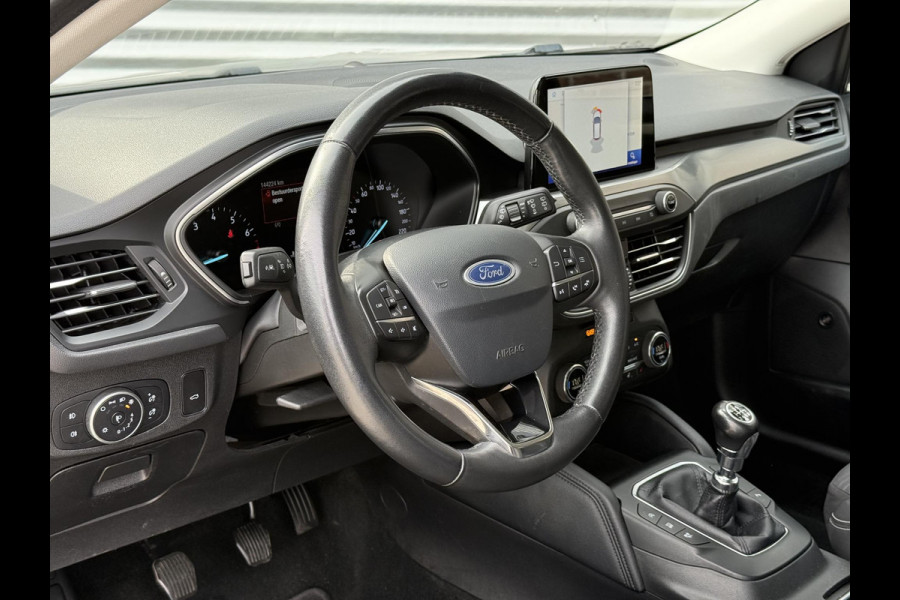 Ford FOCUS Wagon 1.0 EcoBoost Titanium Business Navi|Cruise|Trekhaak|Stoel+Stuur verw|Carplay|B&O|PDC V+A|N.A.P|Apk tot 11-2026