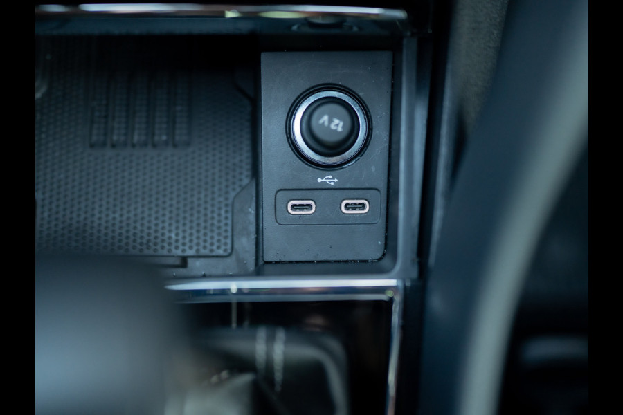 Škoda Karoq 1.5 TSI ACT Sportline Business | Elk. A-klep | 19'' | Camera | Prijs Rijklaar!!