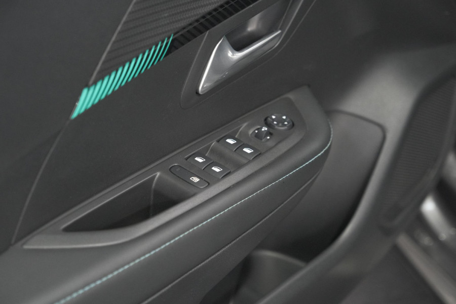 Peugeot 208 PureTech 100 Allure Pack | Parkeersensoren | Apple Carplay | Stoelverwarming