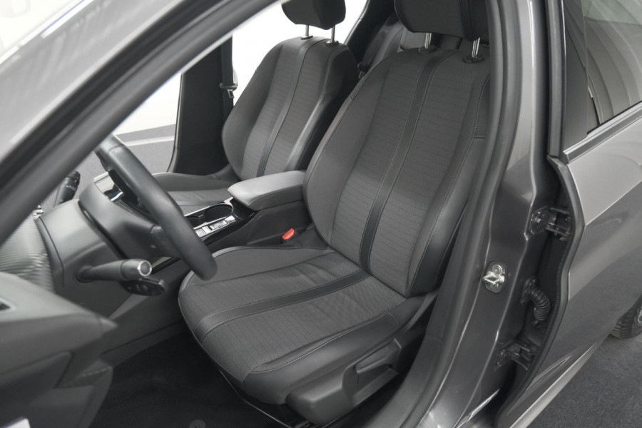Peugeot 208 PureTech 100 Allure Pack | Parkeersensoren | Apple Carplay | Stoelverwarming