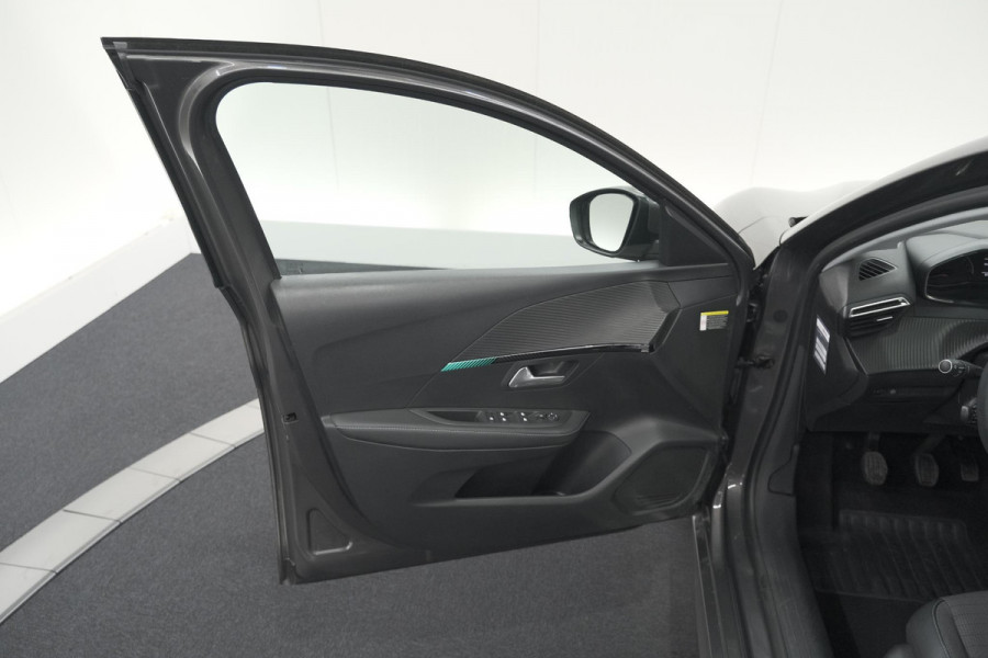 Peugeot 208 PureTech 100 Allure Pack | Parkeersensoren | Apple Carplay | Stoelverwarming