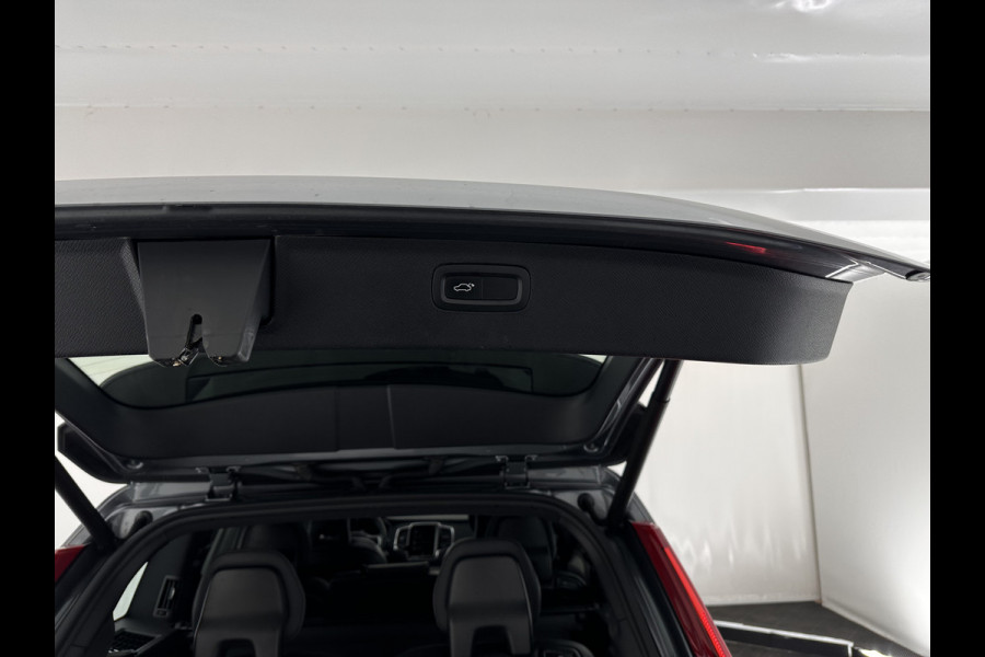 Volvo XC90 2.0 T8 Twin Engine AWD R-Design [ 7-Pers. ] Aut. *PANO | HEAD-UP | LEATHER-MICROFIBRE | FULL-LED | MEMORY-PACK | DIGI-COCKPIT | NAVI-FULLMAP | CARPLAY | ECC | HEATED-COMFORTSEATS | LANE-ASSIST | PDC | TOWBAR | 20"ALU*